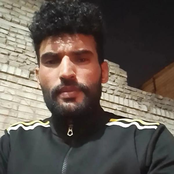 تصویر پروفایل سیاوش