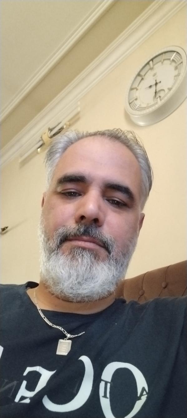 تصویر پروفایل هاشم در سایت همسریابی آغاز نو تصویر پروفایل هاشم