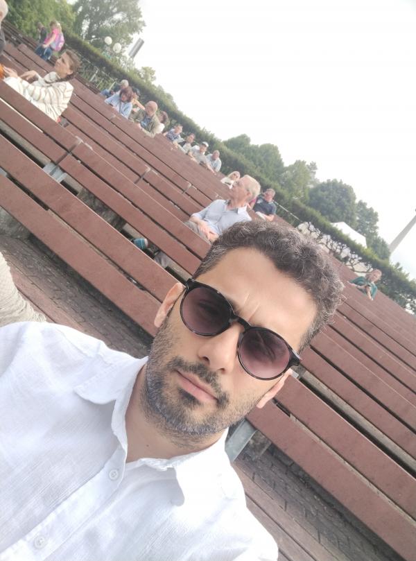 تصویر پروفایل فرشید