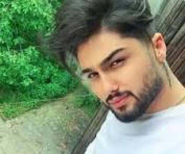تصویر پروفایل آراد در سایت همسریابی آغاز نو تصویر پروفایل آراد