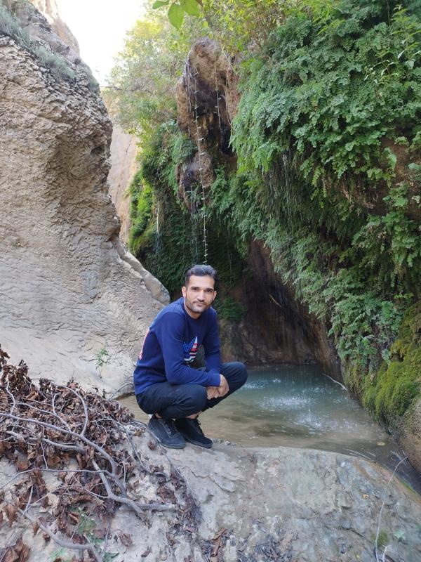 تصویر پروفایل میلاد