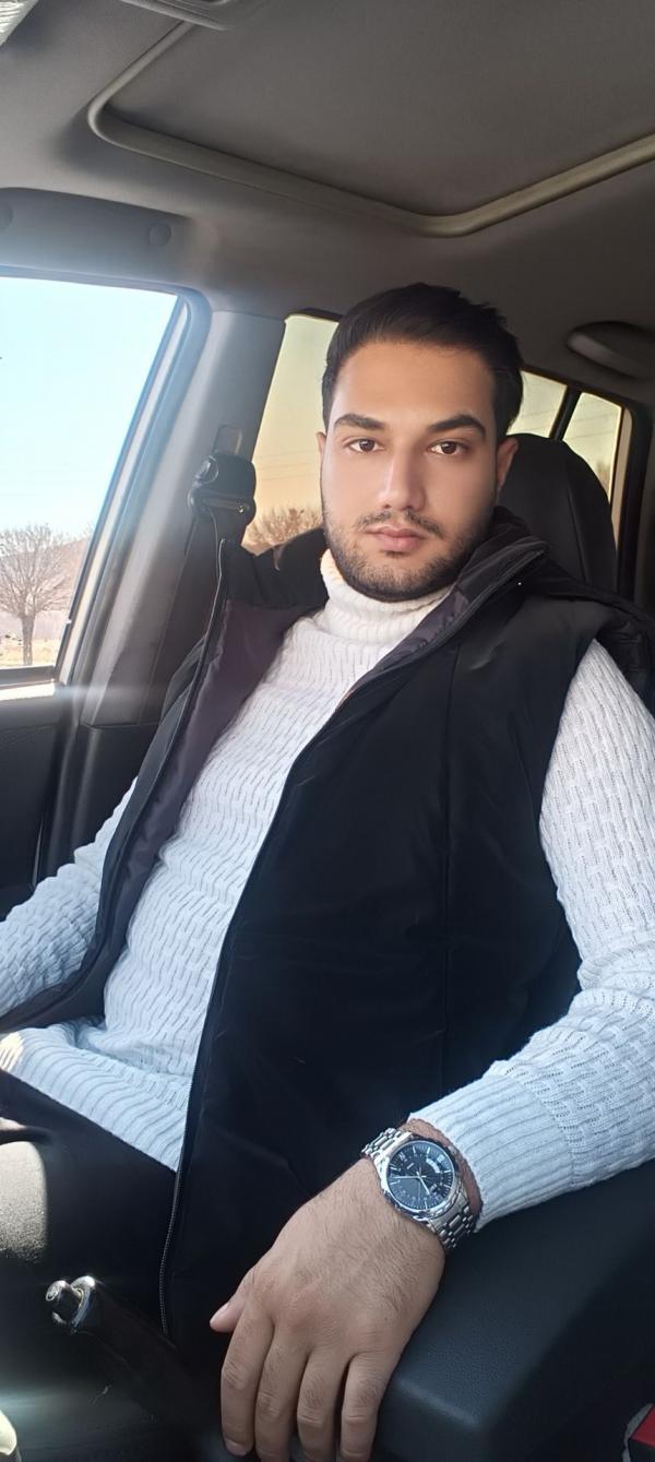 تصویر پروفایل بدون نام
