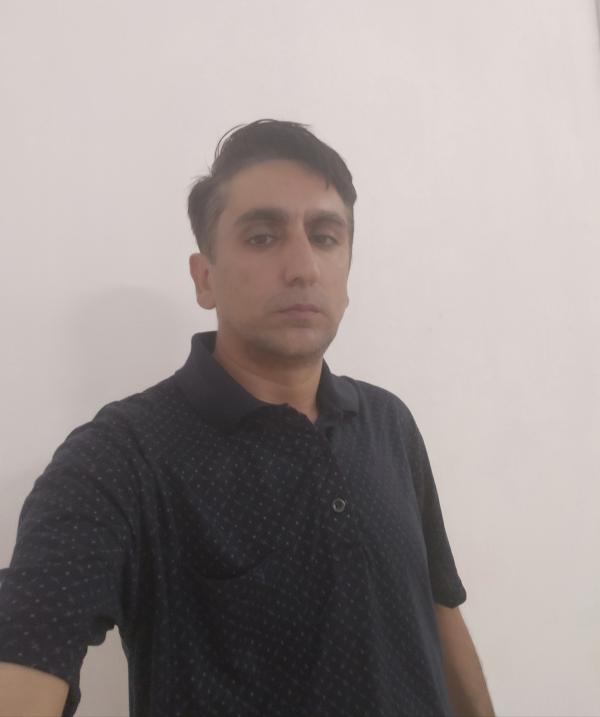 تصویر پروفایل آرش