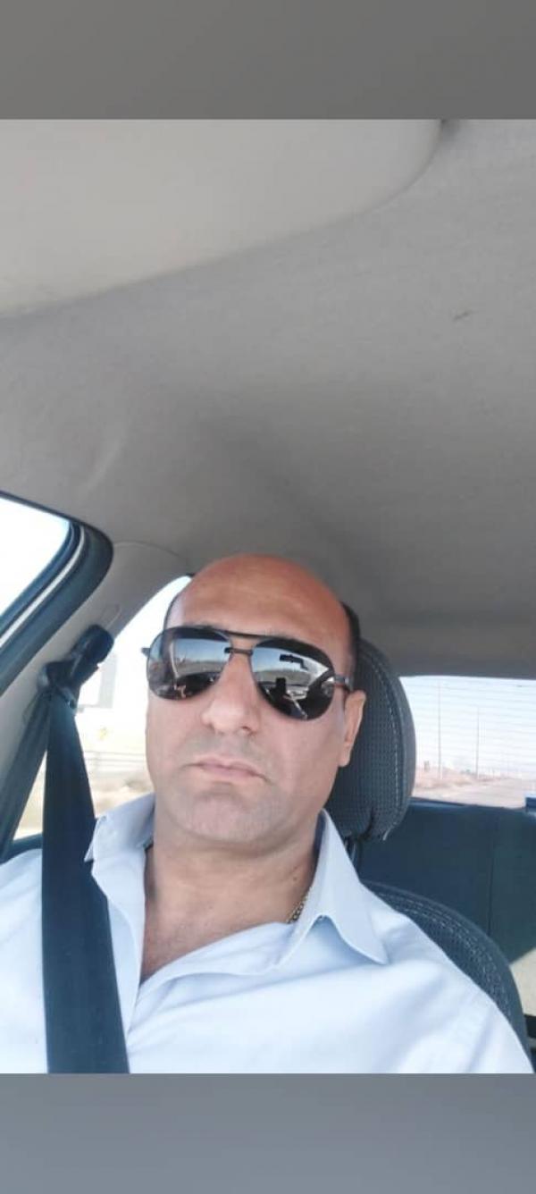 تصویر پروفایل علی