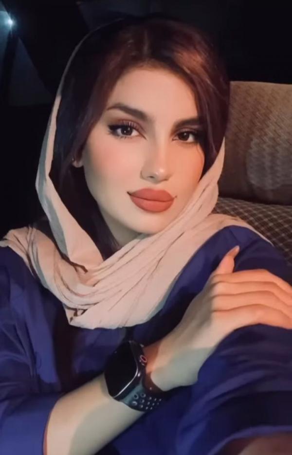 تصویر پروفایل خاتون