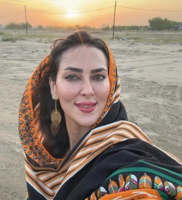 تصویر پروفایل نسترن