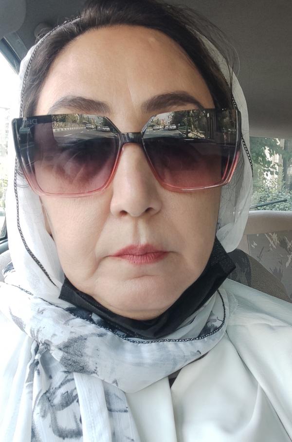 تصویر پروفایل عاطفه