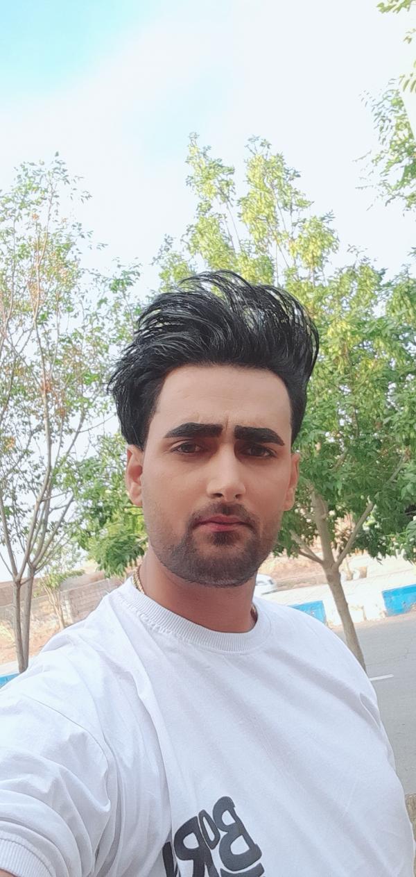 تصویر پروفایل حامد