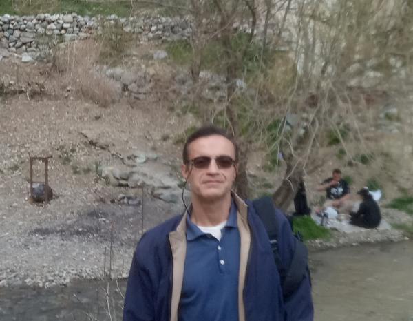 تصویر پروفایل علی