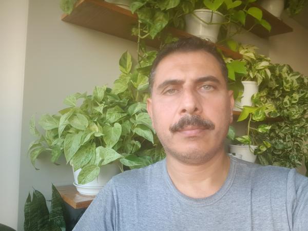 تصویر پروفایل علی
